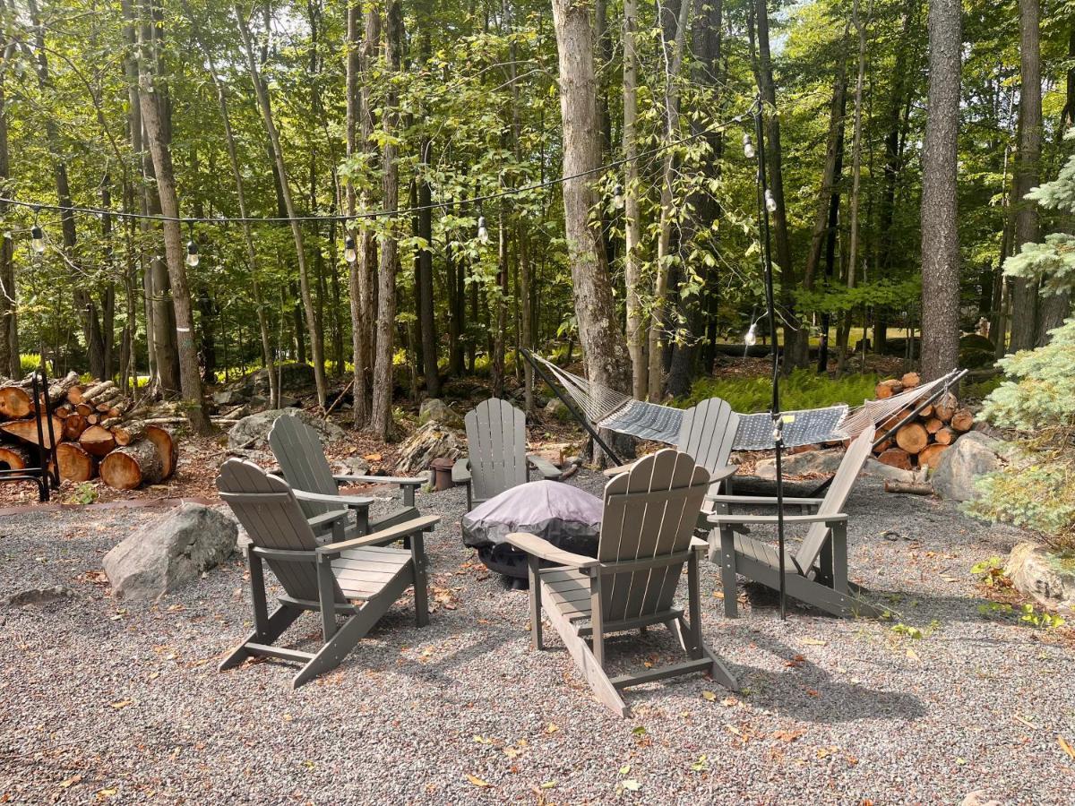 Stylish And Cozy Cabin, Walking Distance To Big Bass Lake Gouldsboro Eksteriør bilde